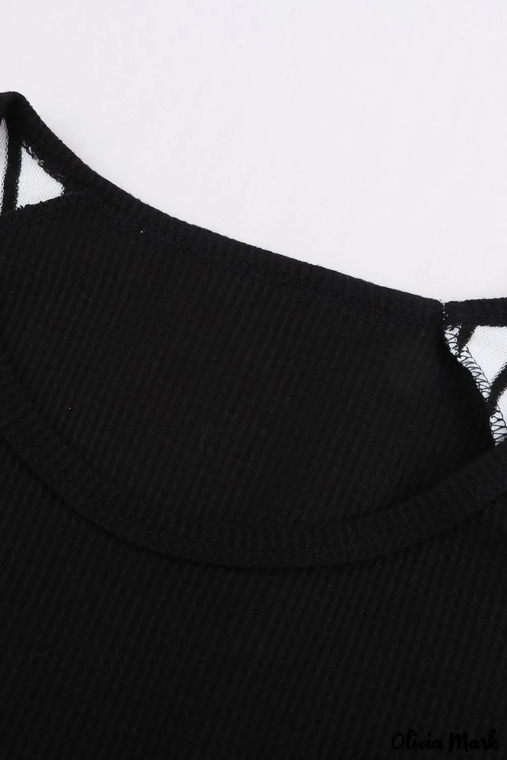 Deanwangkt - Black Waffle Knit Printed Crew Neck Blouse