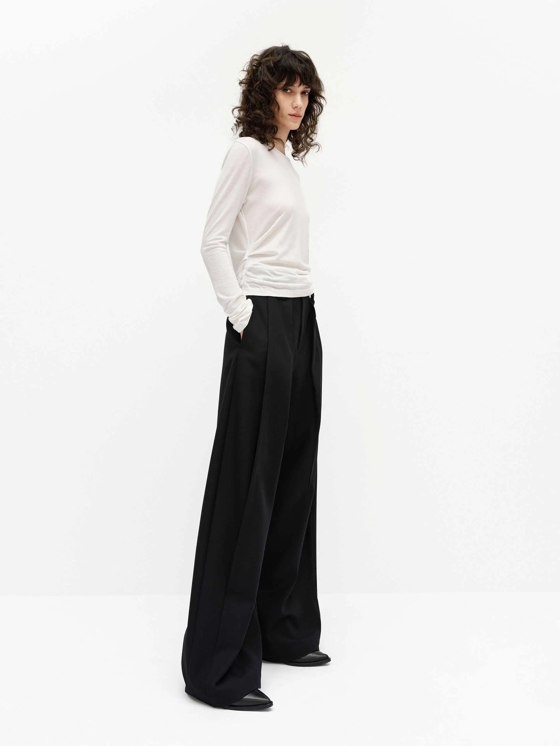 Relaxed Wide Leg Pants